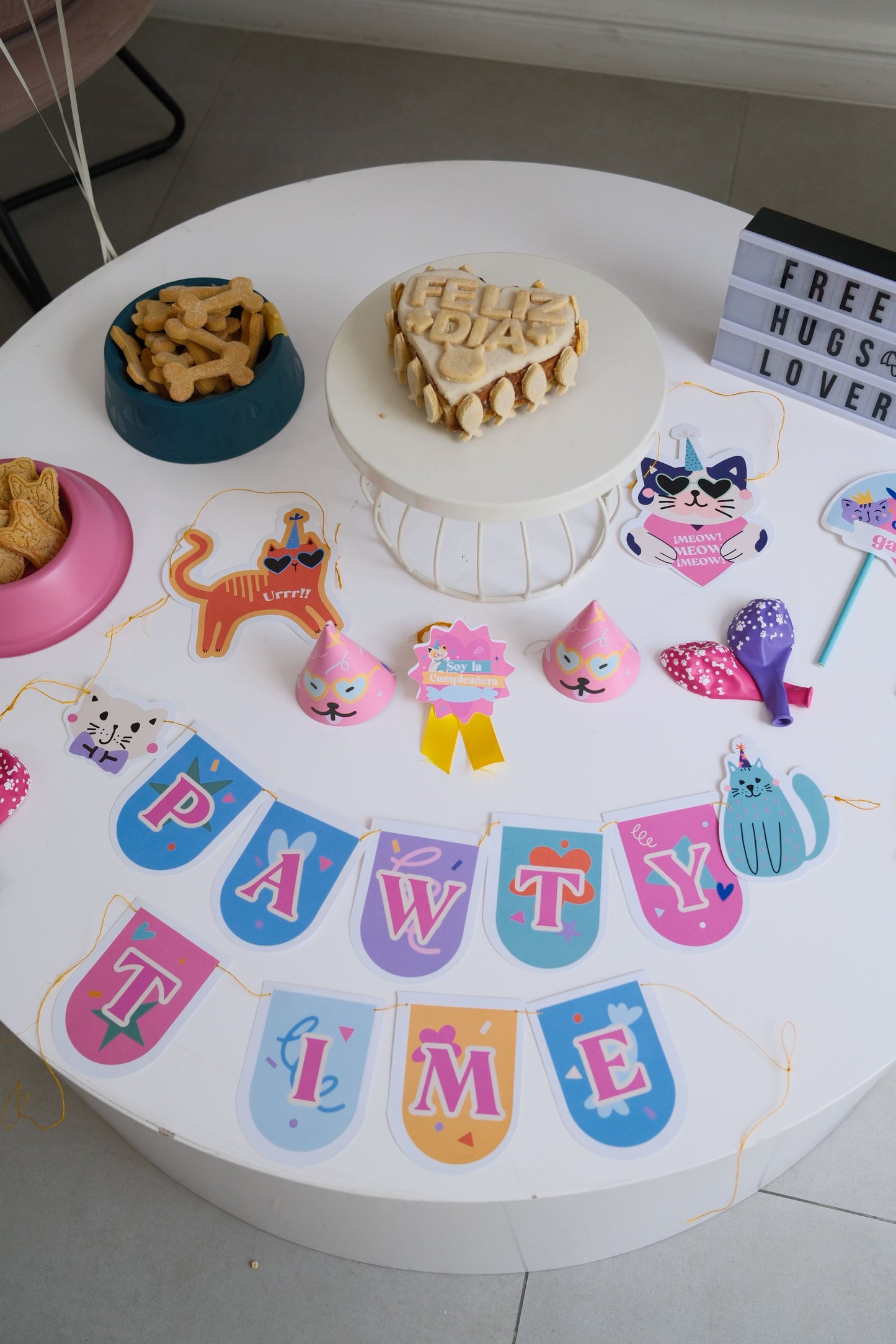 combo cumpleaños gato pastel y decoración de fiesta
